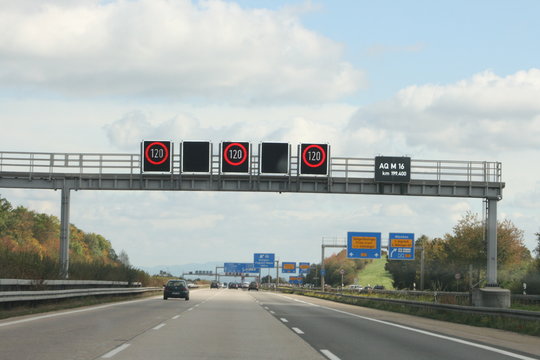 Temopolimit auf der Autobahn