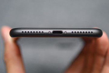 Review from side view of smart phone