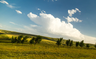 Fototapeta na wymiar beautiful landscape with clouds in the sky