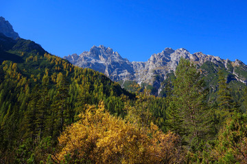 Berge im Herbst