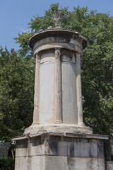 Fototapeta na wymiar Lysikrates-Denkmal in der Plaka, bei der Akropolis, Athen, Griechenland