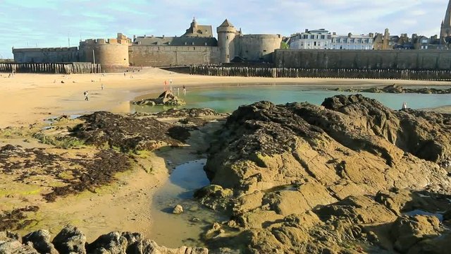 Ch&acirc;teau et remparts de Saint-Malo