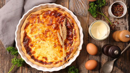 quiche with ingredient