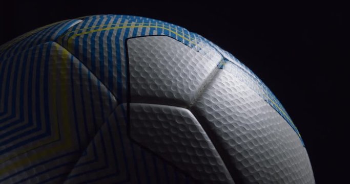 Soccer ball rotating &ndash; orginal file&nbsp;: 4K DCI, PRO RES 444, 12 bits