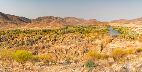Panorama der Epupa Wasserfälle, Kunene, Namibia