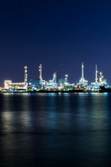 Obraz na płótnie Canvas Industrial view at oil refinery plant form industry zone