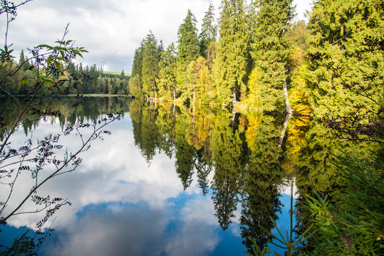 Herbststimmung am Silberteich im Oberharz nahe Braunlage