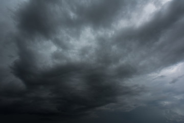Obraz premium Black cloud and thunderstorm before rainy, Dramatic black clouds and dark sky