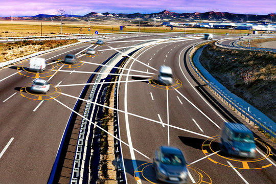 Coche y tecnologia. Conduccion autonoma y sistemas de seguridad.Transporte intelligente e inteligencia artificial