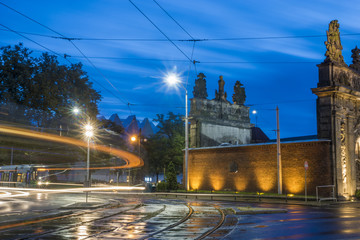 Night photo showing the Berlin Gate 