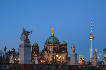 Fototapeta na wymiar BERLIN, GERMANY - FEBRUARY 22, 2017: Beautiful view of historic Berlin Cathedral (Berliner Dom) at famous Museumsinsel (Museum Island) with awesome Schlossbrucke bridge at the foreground
