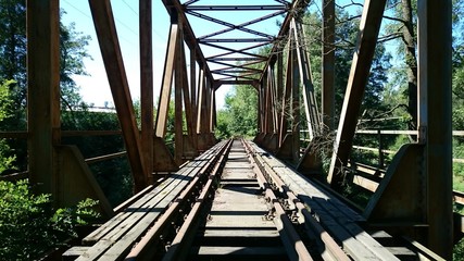 most kolejowy nieczynny