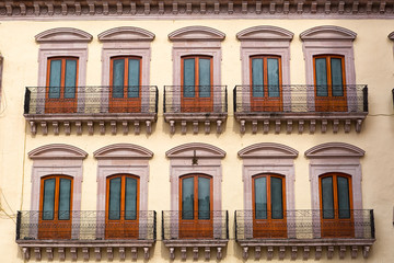 Fototapeta na wymiar colonial architecture in Zacatecas Mexico 
