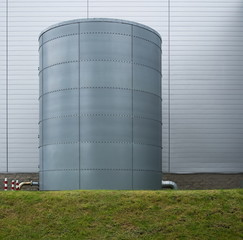 Metal silo © CiddiBiri