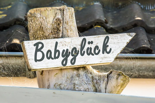 Schild 247 - Babyglück