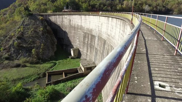 walking on a dam wall crown pov, timelapse