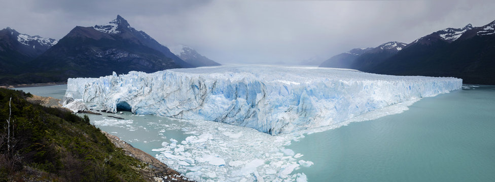 Perito Moreno glacier, Argentino lake, Patagonia, Argentina
