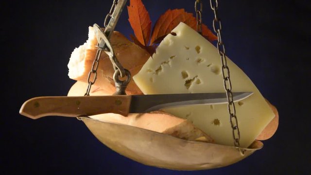 Leip&auml;&auml; ja juustoa パンとチーズ Pan y queso Pane e formaggio Brood en kaas video Brot und K&auml;se Br&ouml;d och ost 面包和奶酪 Pain et fromage Bread and cheese Chleb i ser Kruh i sir