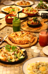 Many foods eat together.