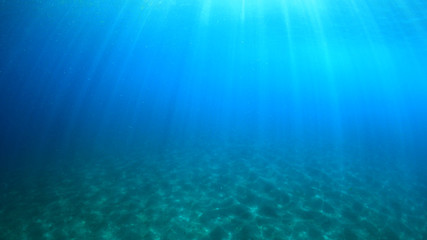 Fototapeta na wymiar Underwater blue water background