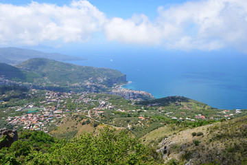 Obraz premium resort city in mountains