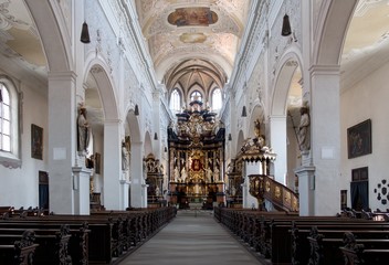 Fototapeta na wymiar interior of the church Ober Pharkirche with the baroque altar in Bamerg in Germany