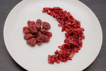 Strawberry fruit dried in dish