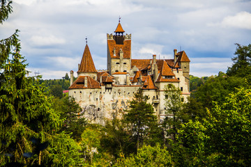 Fototapeta na wymiar Dracula Castle in Bran, Romania 