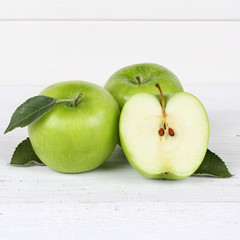 Äpfel Apfel grün Obst Frucht Quadrat Früchte geschnitten auf Holzplatte