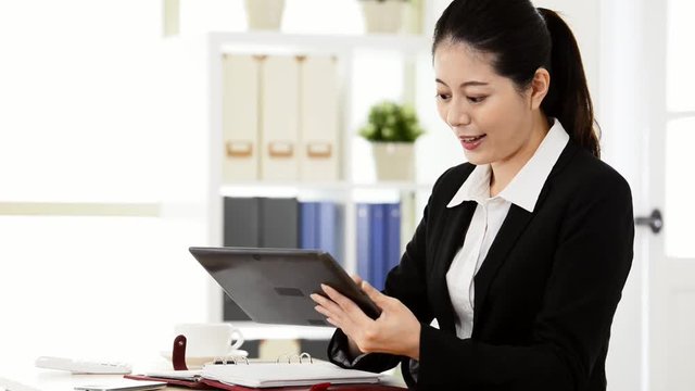 glasses working lady on tablet touch