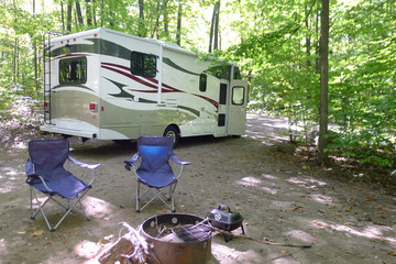 roadtrip with motorhome in Indian summer Quebec Canada