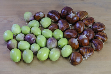 Olive verdi nere e castagne