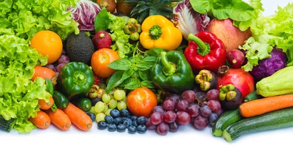 Crédence de cuisine en verre imprimé Légumes Fruits et légumes frais tropicaux bio après lavage, Arrangement différents légumes bio pour manger sainement et suivre un régime
