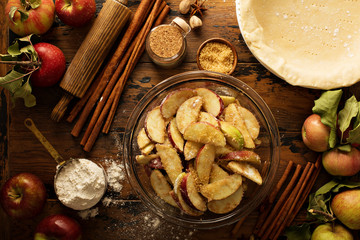 Making apple pie
