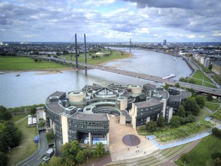 D&uuml;sseldorf Landtag Luftaufnahme