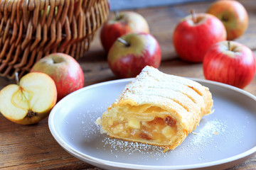 Apfelstrudel 