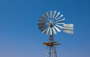 Windmühle zur Wasserförderung, Namibia