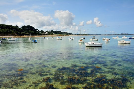 Paysage de bord de mer &agrave; Port Le Goff en Bretagne