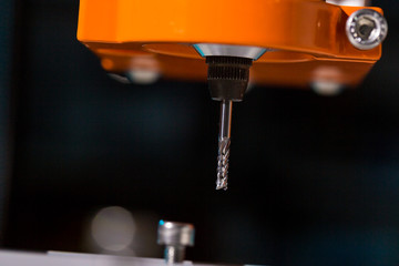 Cutting tools for milling cutter on CNC milling machine © luchschenF