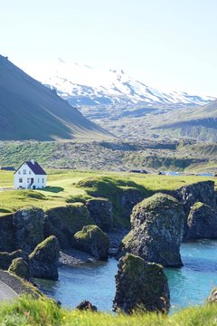 Landschaft bei Arnarstapi im Sn&aelig;fellsj&ouml;kull-Nationalpark / Snaefellsnes Halbinsel, West-Island