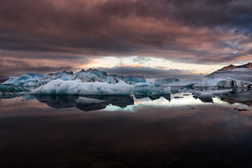 Obraz premium Sunrise at the Glacier lagoon