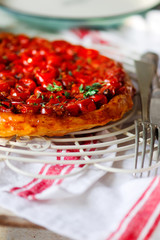 tomato tarte tatin.style rustic.