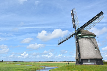 Fototapeta na wymiar Windmühle Noord Holland