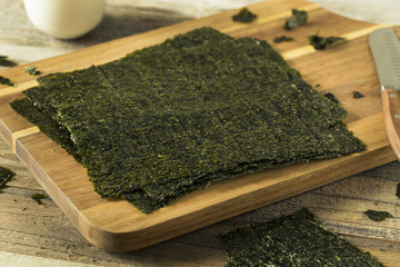 Organic Green Dry Roasted Seaweed Sheets © Brent Hofacker