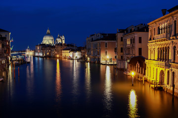Fototapeta na wymiar Venice at night, Italy