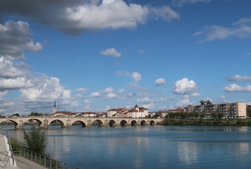 Obraz premium View on Saint-Laurent bridge