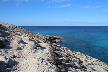 Fototapeta na wymiar Berglandschaft im Meer auf Mallorca