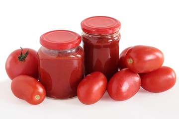tomatoes and tomato pulp as preserve