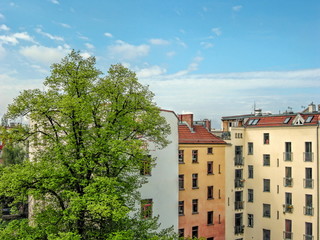 Berlin, Sanierte Altbauten