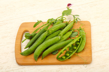 Ripe green peas